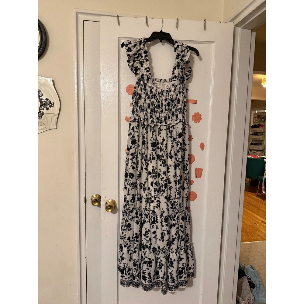 Max Studio London Black White Floral Smocked Tiered Maxi Dress 4910Y58